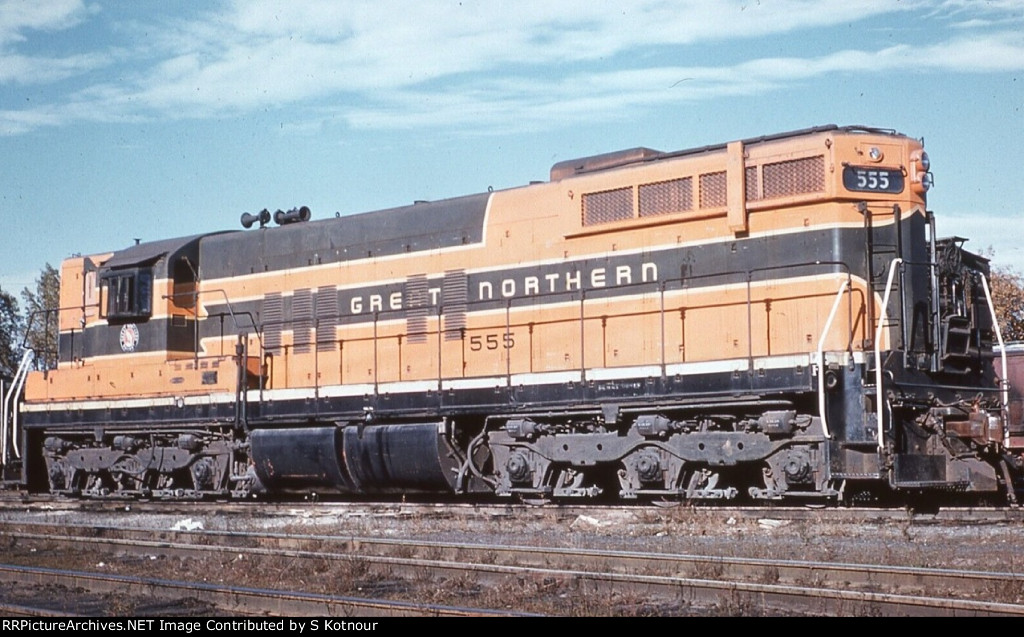 Great Northern SD7 #555 Mpls MN 1969.  The triple nickle unit. #555